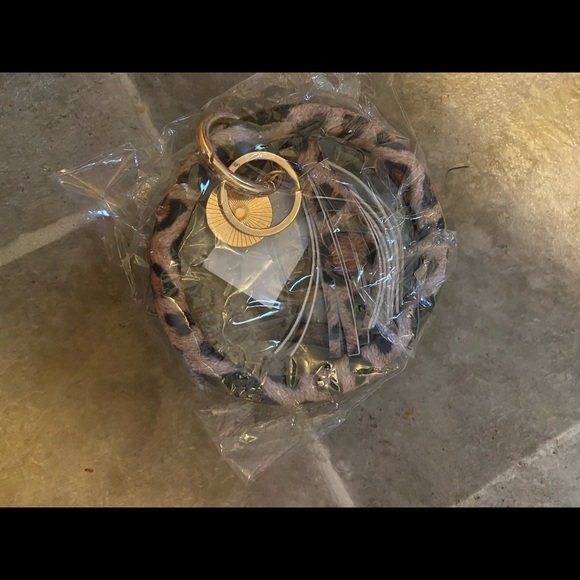 Key chains - Picture 5 of 5